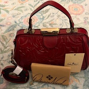 Patricia Nash Gracchi Tooled Leather Frame Satchel – Berry Red – NWT